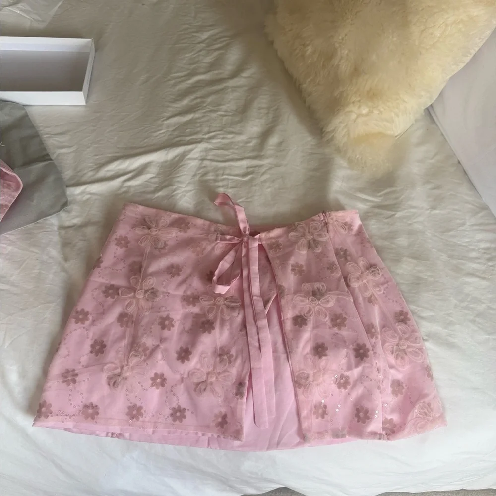 New open back Pink Floral Halter 2pc set size Small, but fits like a size M - Picture 14 of 14